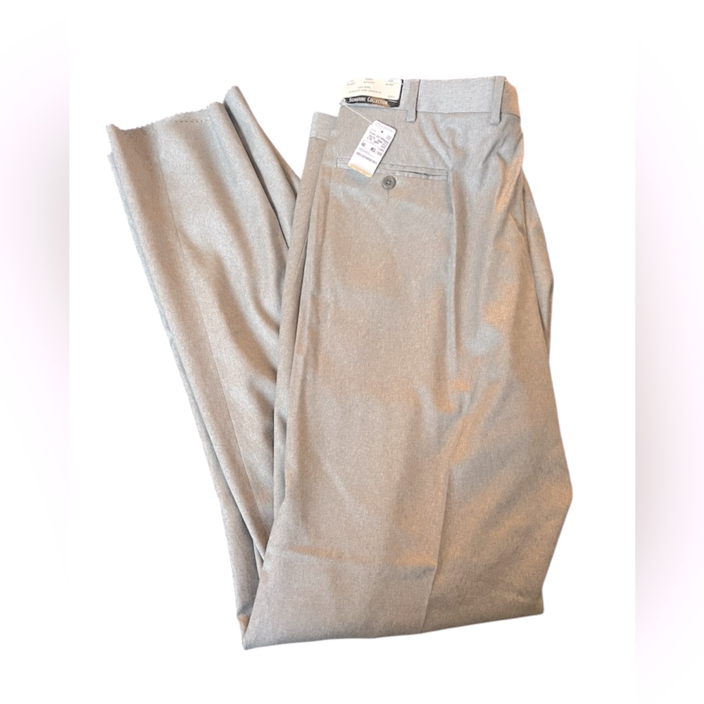 Jos a banks Executive Gabardine Pleated 100% Wool Pants light gray size 40 R
